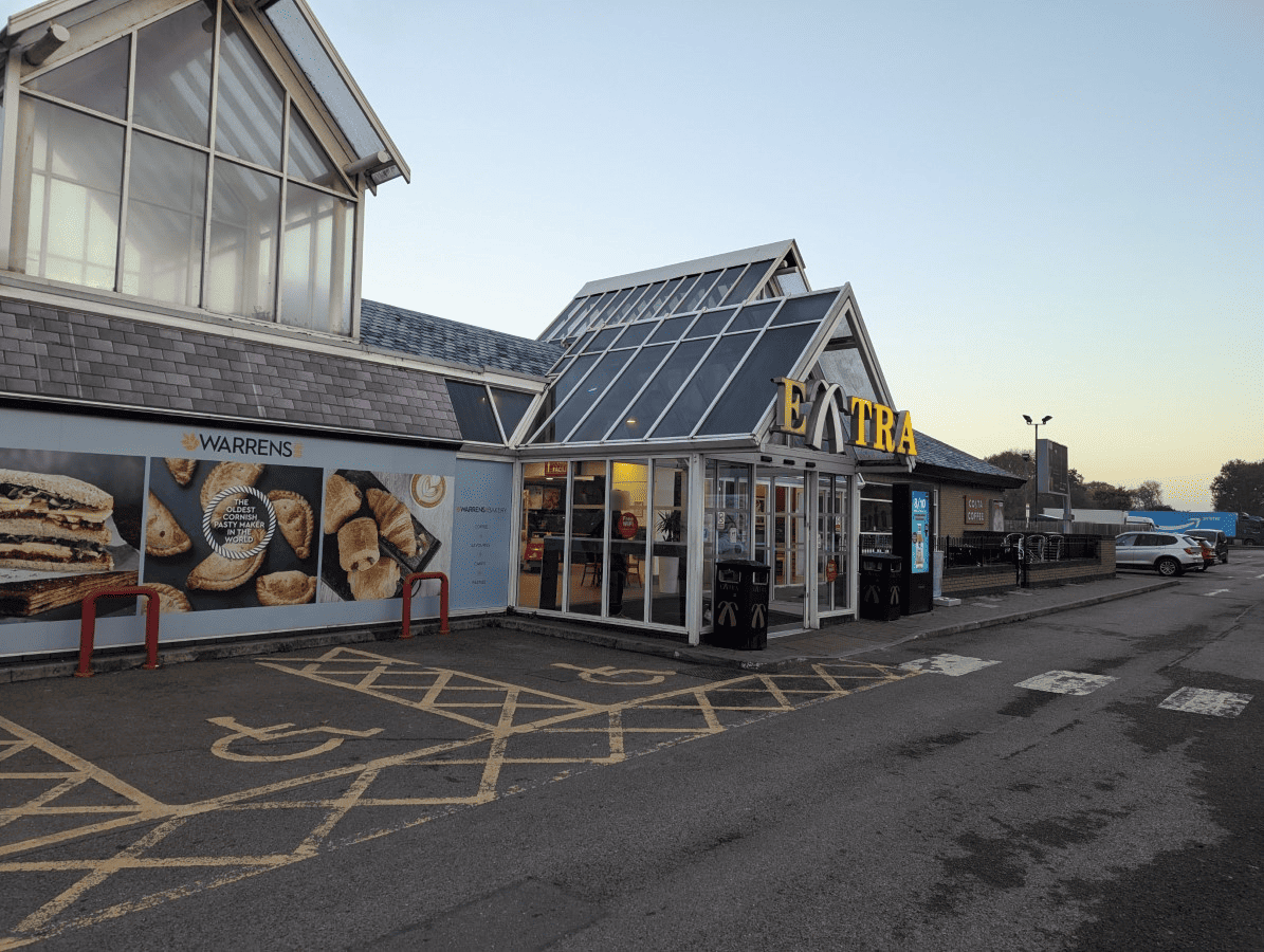 A picture showing the front of the M5 - Cullompton Services - Extra