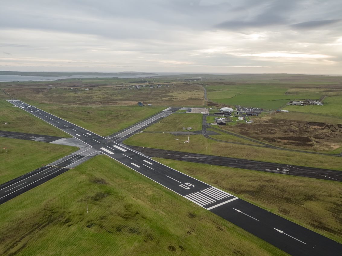 "Kirkwall Airport"