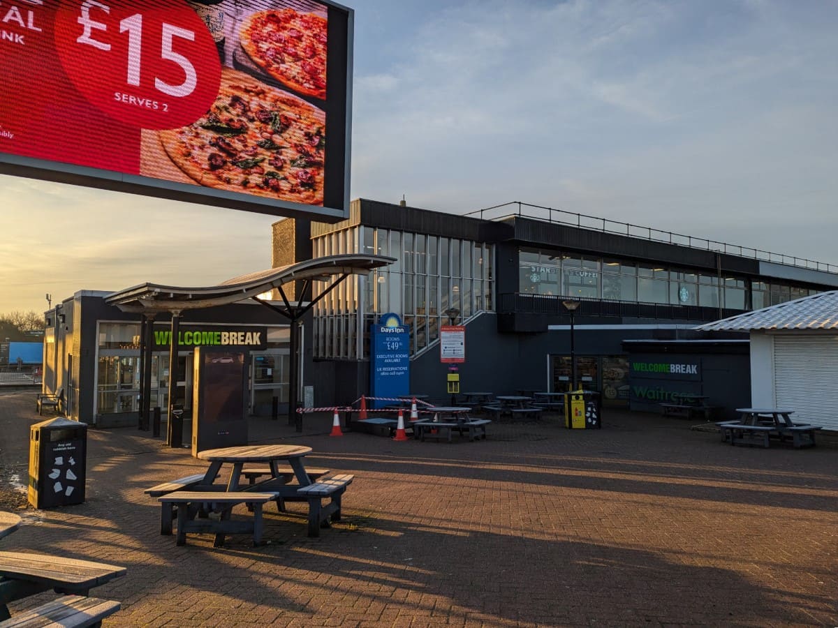 M1 - Leicester Forest East Services - Southbound - Welcome Break