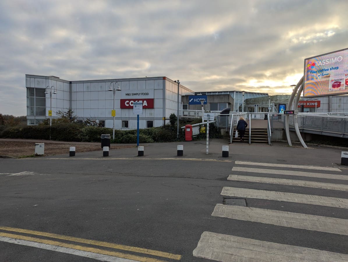 M25 - Thurrock Services - Moto
