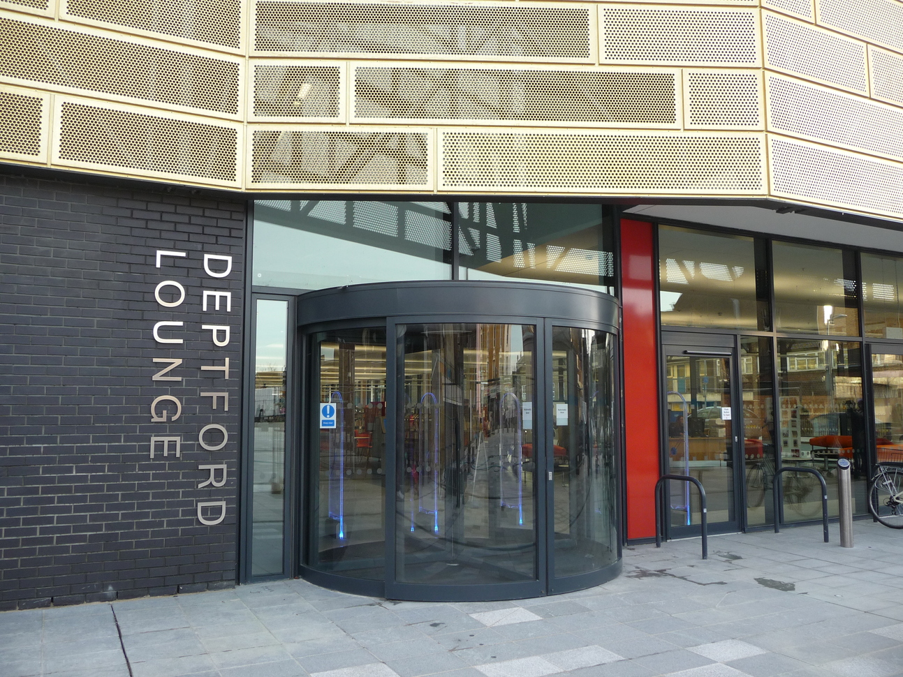 "A photo of Deptford lounge in Lewisham"