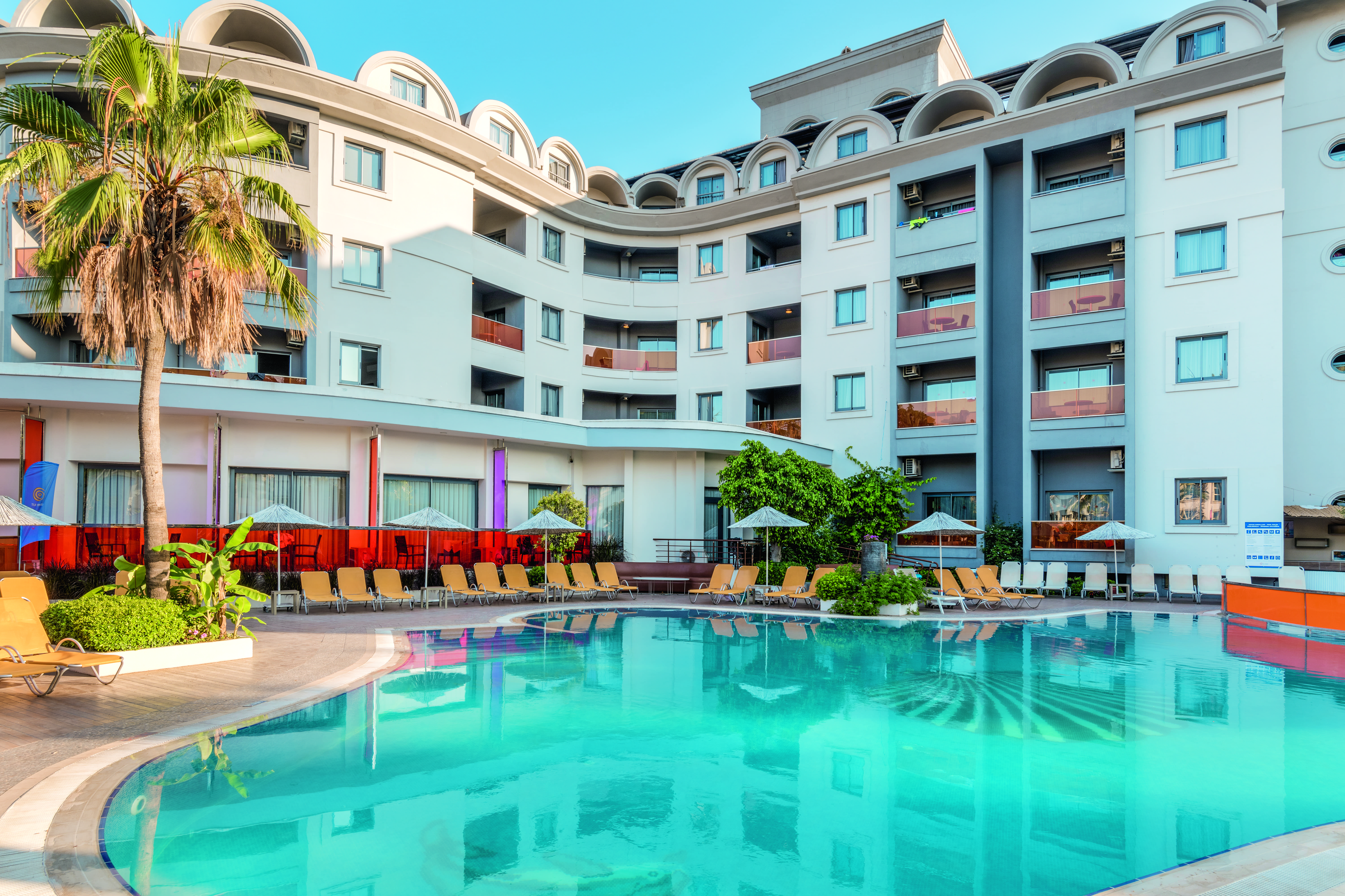 TUI SUNEO Costa Mare Suites