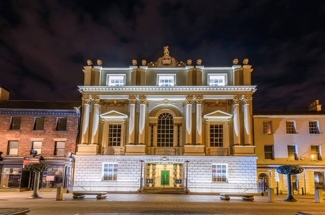 "Image of The Mansion House"