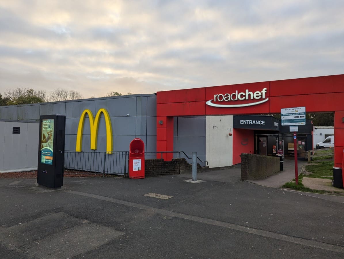 M27 - Rownhams Services - Southbound - Roadchef