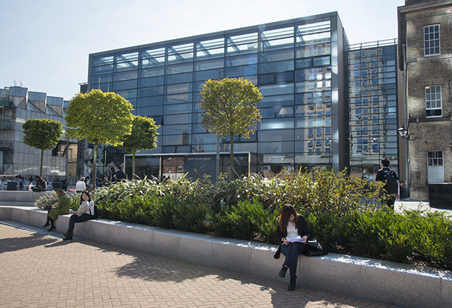 "University of Leicester Picture 3"