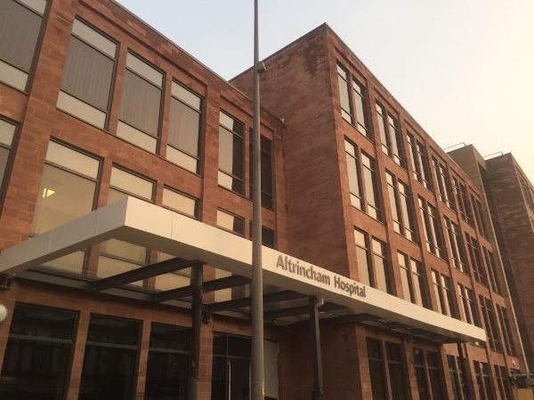 Photo of outside of Altrincham Hospital