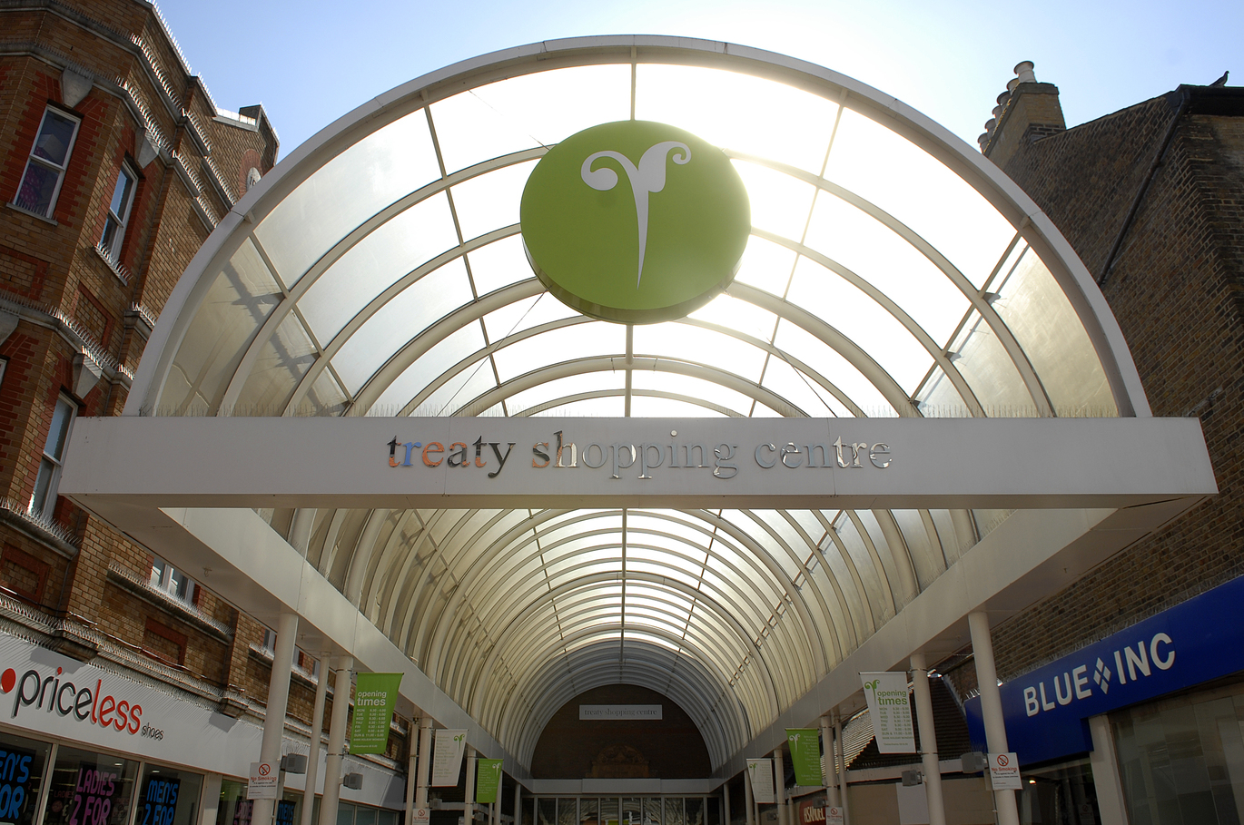 "A photo of Treaty Shopping Centre in Hounslow"