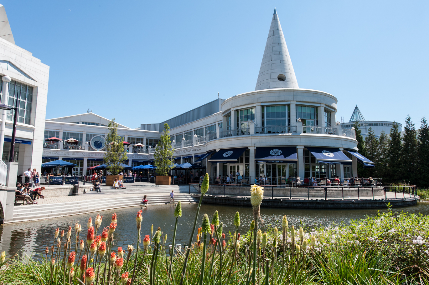 Outside Bluewater in the Summer