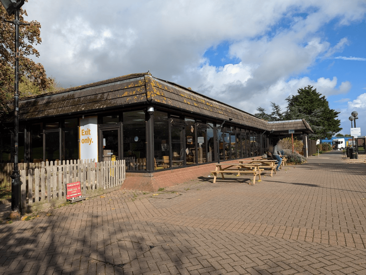 M5 - Taunton Deane Services - Northbound - Roadchef