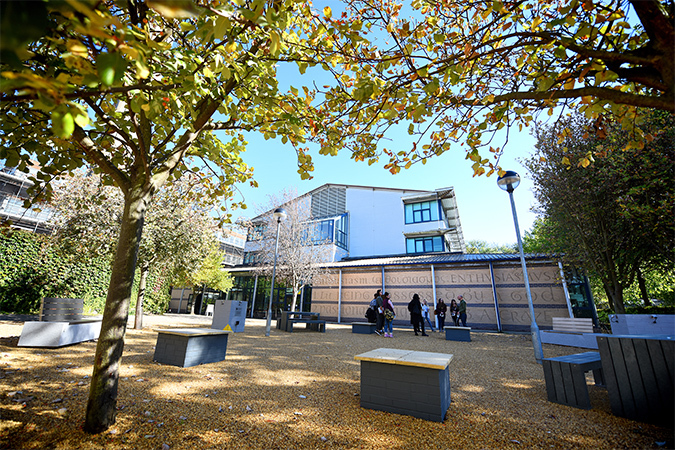 "photo of the University building"
