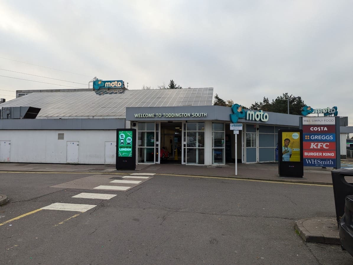A picture showing the front of the M1 - Toddington Services - Southbound - Moto