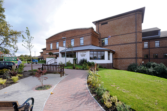 Photo of outside of Chorley Hospital